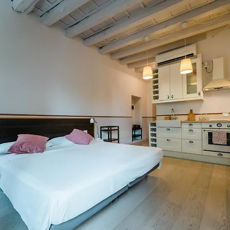 Art Street Studio Apartment